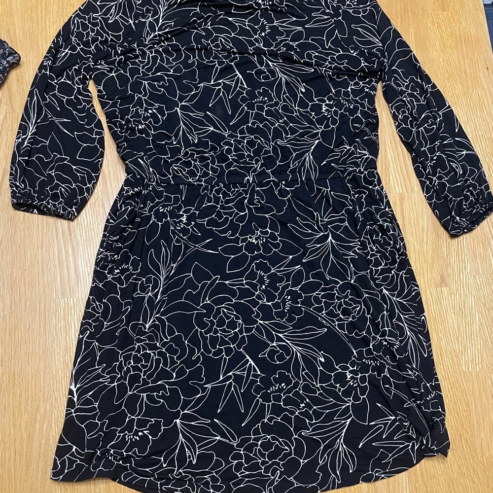 Black and white dress with pockets size Xl apt 9